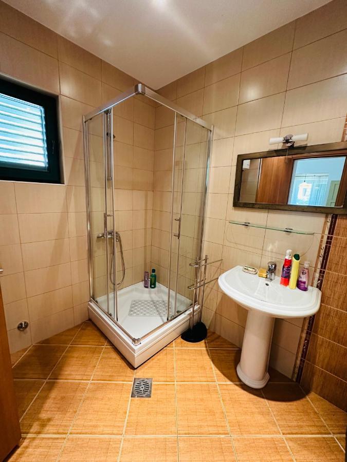 Holiday Home Vesna Budva Exteriör bild