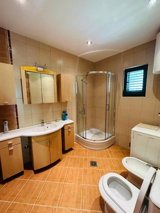 Holiday Home Vesna Budva Exteriör bild