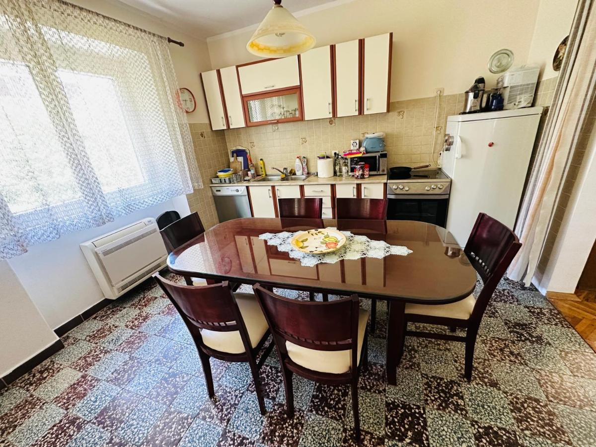 Holiday Home Vesna Budva Exteriör bild